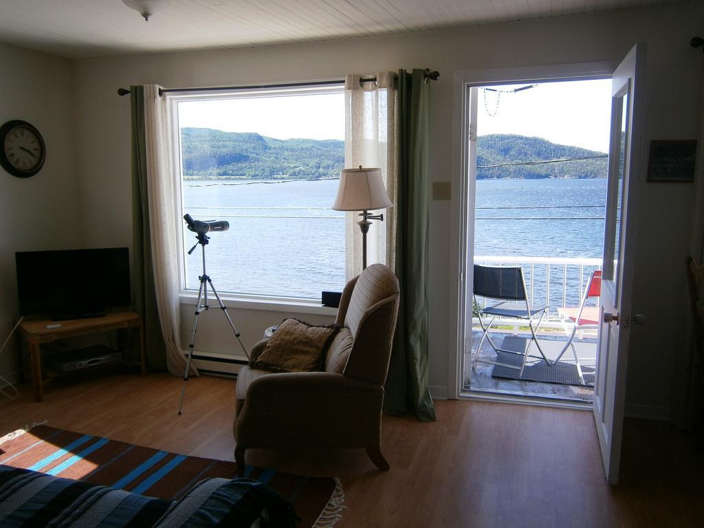 Apartement Mirador Du Fjord L'Anse-Saint-Jean Bagian luar foto