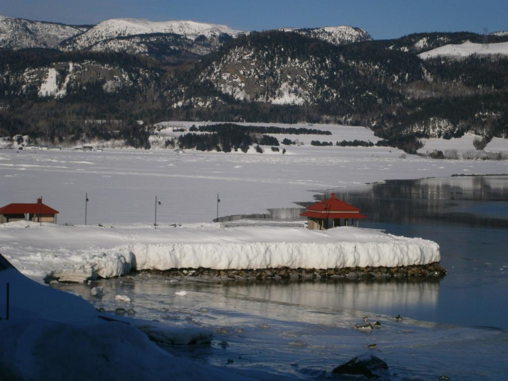 Apartement Mirador Du Fjord L'Anse-Saint-Jean Bagian luar foto